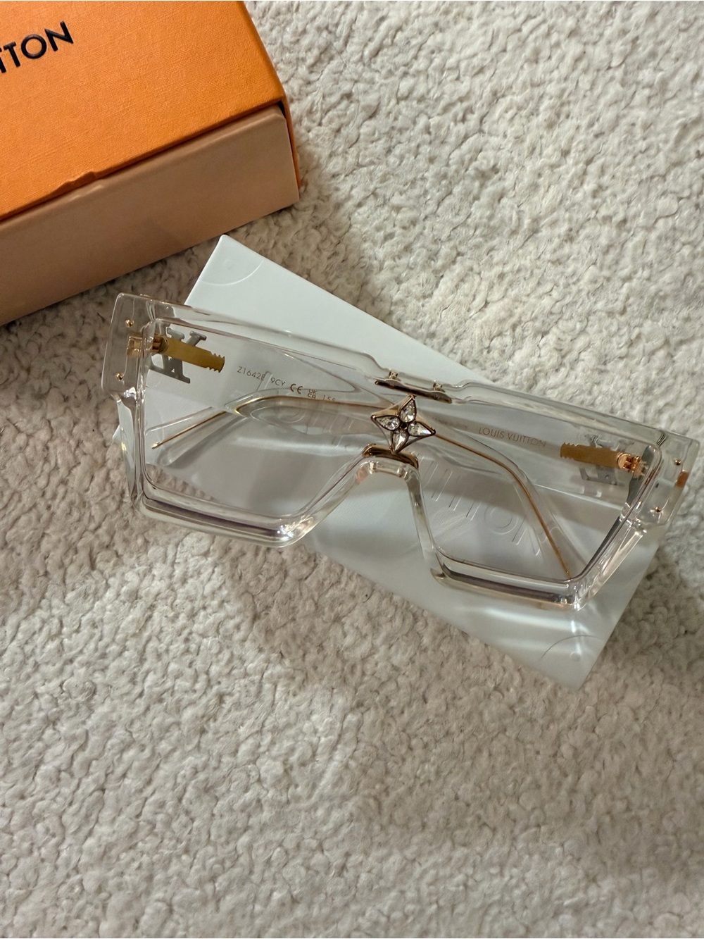 Louis Vuitton Cyclone Transparent Crystal Frame Sunglasses with Gold Accent - Picture 7 of 9